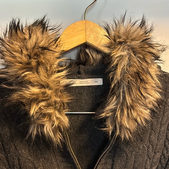 Woolrich Y2k Lambswool Long Cable
Cardigan Zip Sweater Gray Hood
Faux Fur Belt - Picture 8 of 8